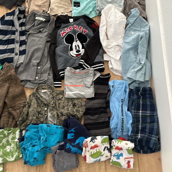 50+ piece of 3T-5T boys clothes! Excellent condition name brand items! - Picture 2 of 11